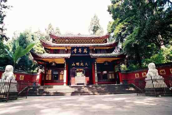 万年寺正门